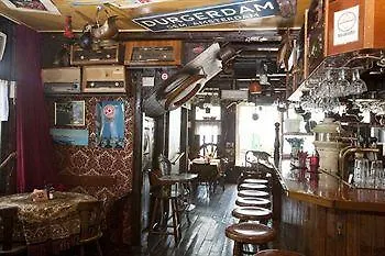 酒店 Village