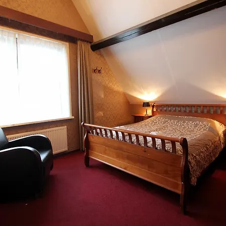 Hotel Village 3*