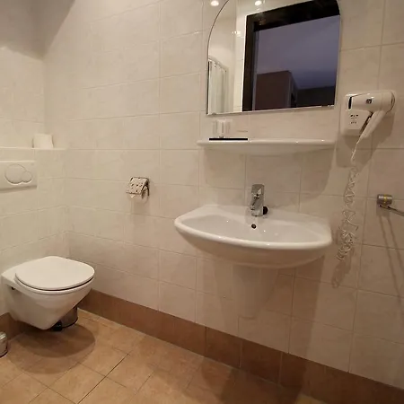 Hotel Village 3*