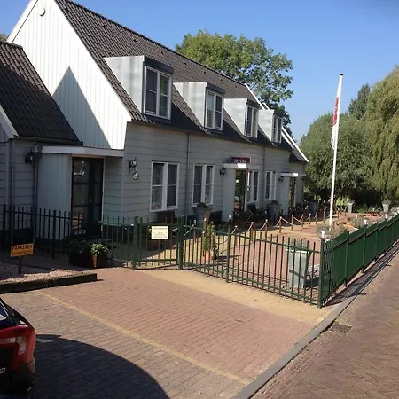 Village Hotel